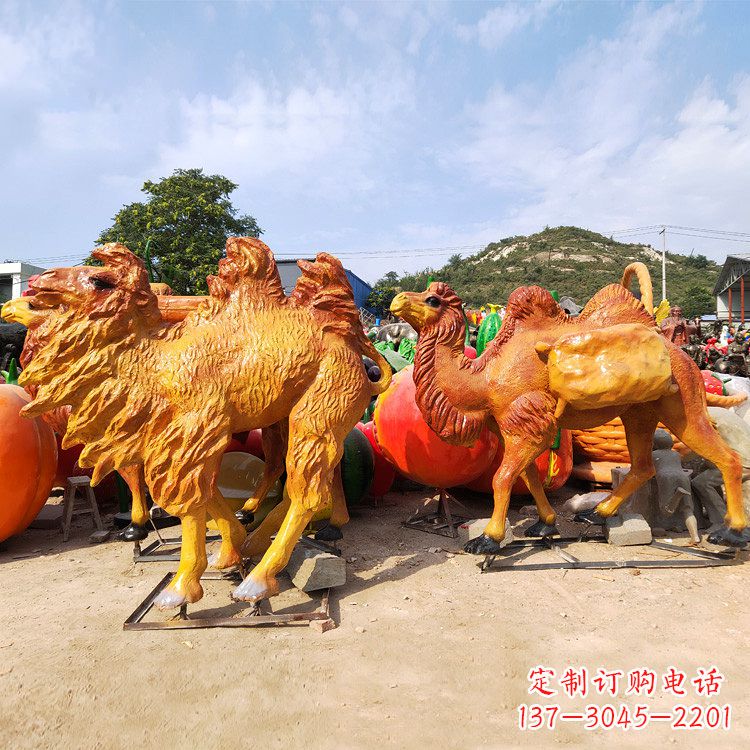 长沙玻璃钢彩绘仿真骆驼雕塑艺术之美的完美呈现