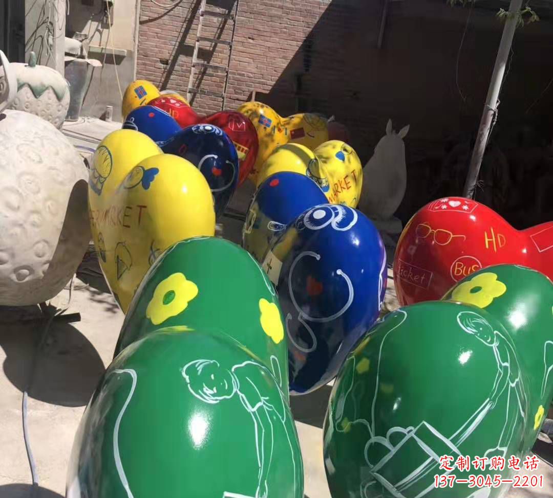 长沙玻璃钢彩绘气球雕塑