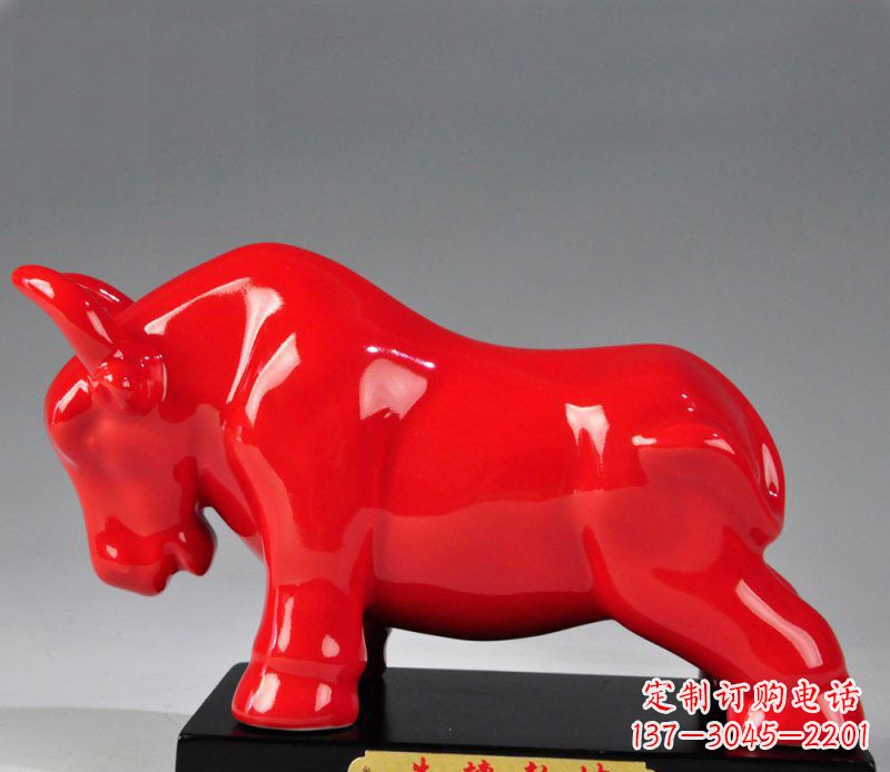 长沙玻璃钢彩色牛转乾坤雕塑
