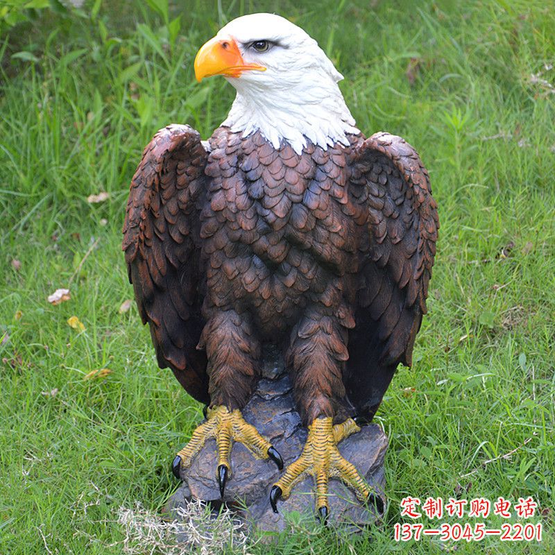 长沙玻璃钢老鹰雕塑传统与现代的完美结合