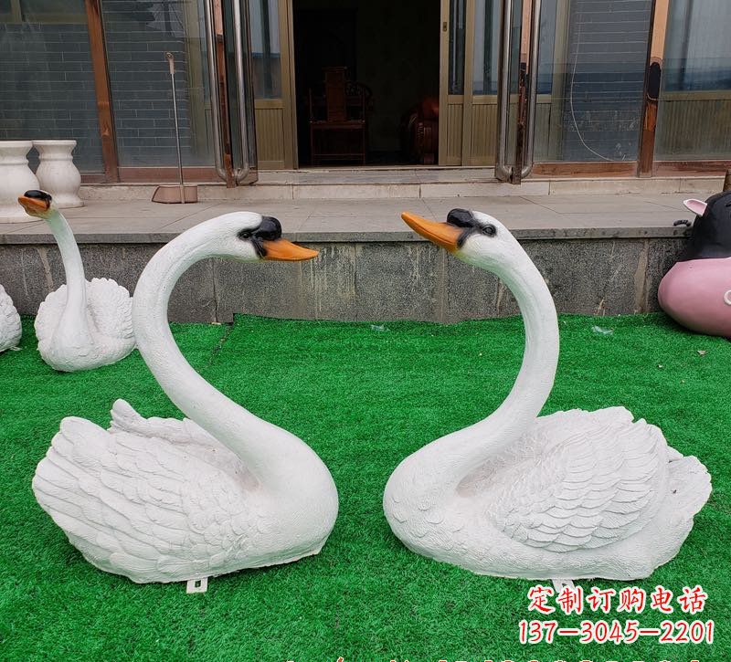 长沙玻璃钢制作的精美天鹅雕塑