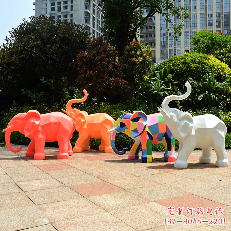 长沙金色大象雕塑活跃的商场游乐场