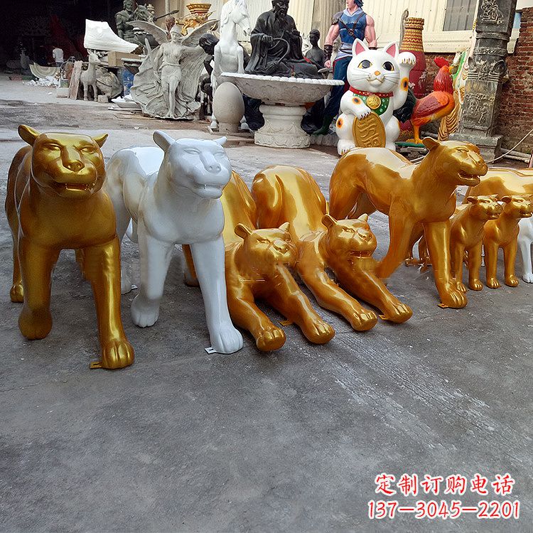 长沙玻璃钢金钱豹雕塑,定制精美动物雕塑摆件