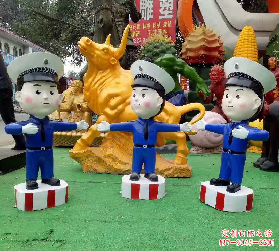长沙玻璃钢制作的交通警察雕塑