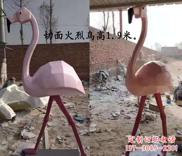 长沙玻璃钢仙鹤雕塑——灵动的艺术美学