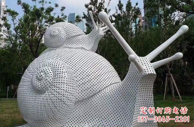 长沙不锈钢蜗牛雕塑把自然美搬进家居