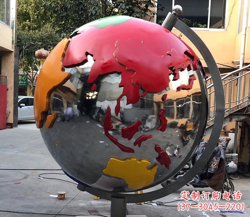 长沙不锈钢彩绘地球仪雕塑与世界接轨