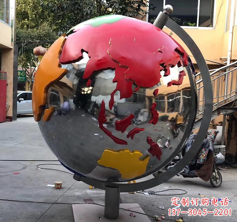 长沙不锈钢彩绘地球仪雕塑