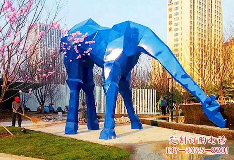 长沙不锈钢彩色大型几何长颈鹿雕塑