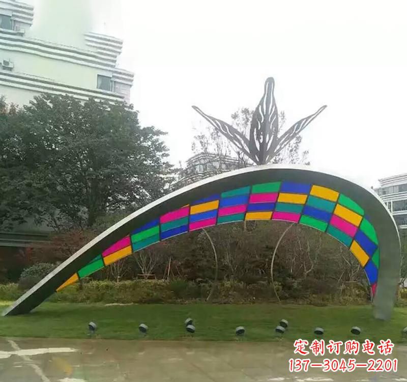 长沙不锈钢彩色拼接拱门雕塑