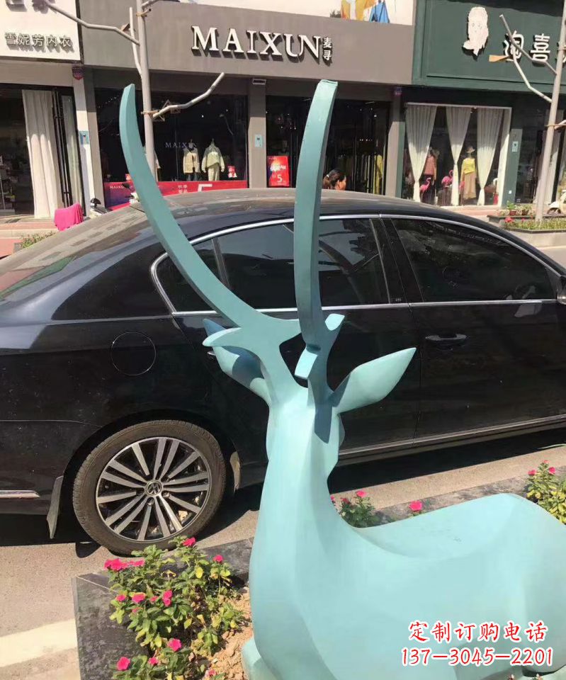 长沙不锈钢城市小鹿雕塑精心雕刻的艺术精品