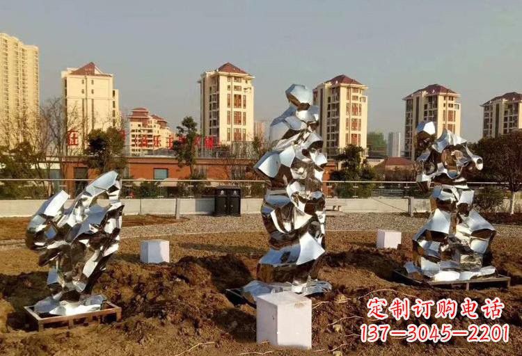 长沙不锈钢太湖石雕塑给人以美的视觉体验