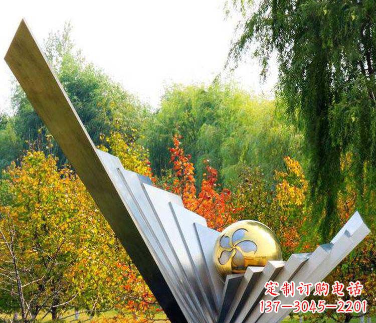 长沙不锈钢大型翅膀景观雕塑