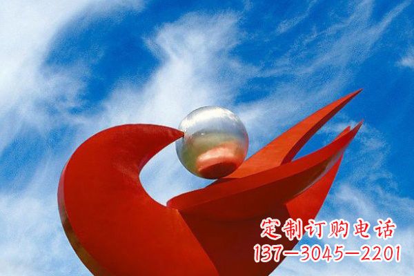 长沙“和平鸽”用不锈钢大型雕塑抒发爱与和平