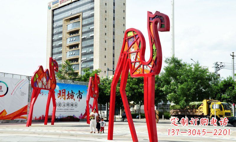 长沙不锈钢大型骆驼雕塑