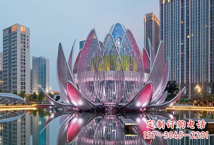 长沙不锈钢灯光下的荷花雕塑