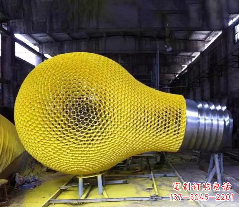 长沙新题目不锈钢灯泡雕塑精致的艺术珍品