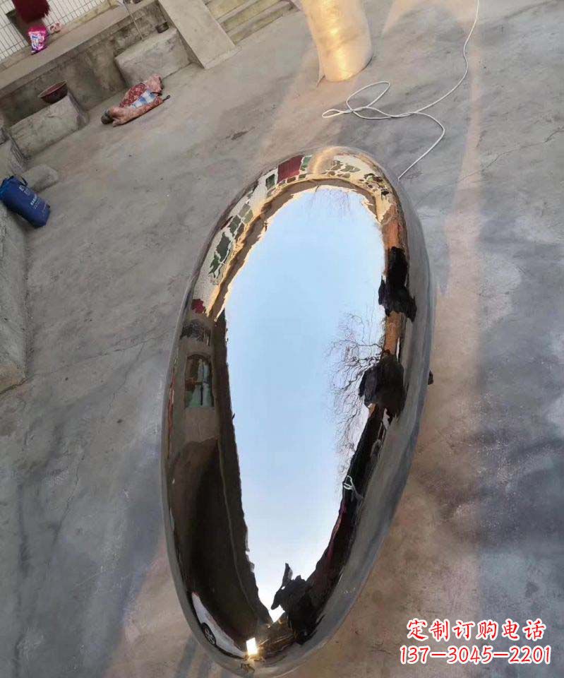 长沙不锈钢水滴雕塑一种美观耐用的艺术品