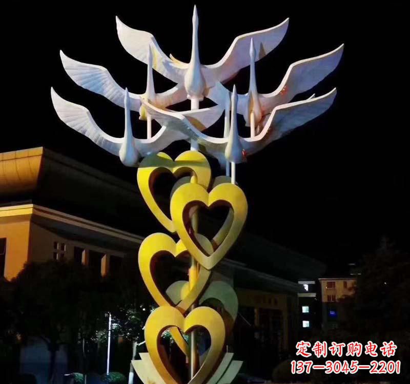 长沙不锈钢大雁雕塑象征着自由的翱翔