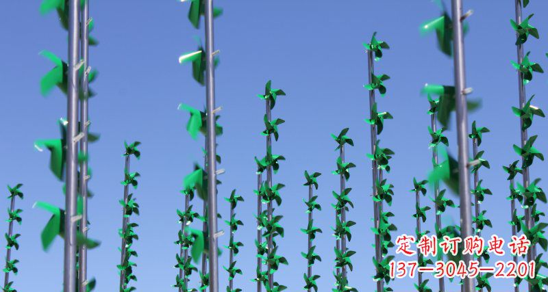 长沙螺旋风车给广场景观带来的旋转欢乐