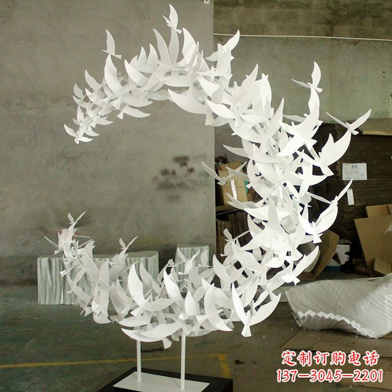 长沙不锈钢鸽子翱翔的象征