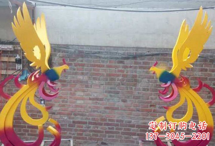 长沙不锈钢公园彩色凤凰雕塑——艺术与自然的融合