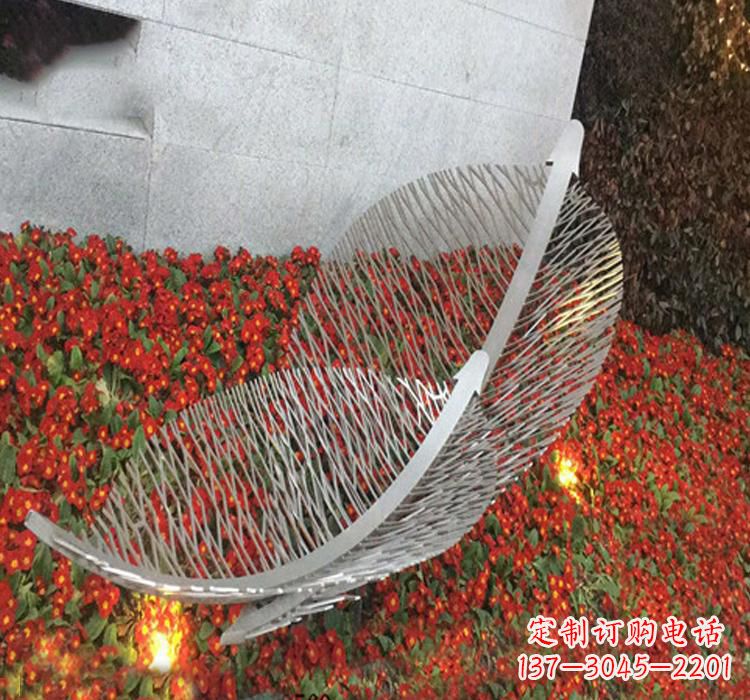 长沙不锈钢公园镂空树叶雕塑——精致艺术品