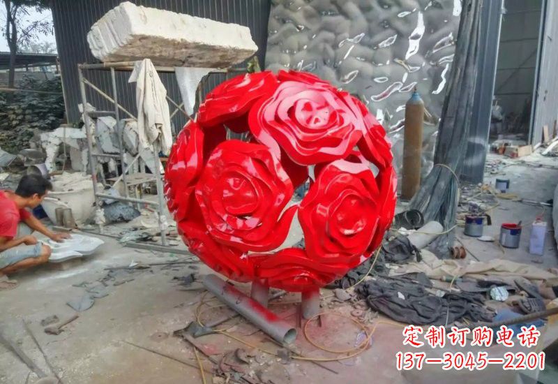 长沙不锈钢玫瑰雕塑让玫瑰之美永存