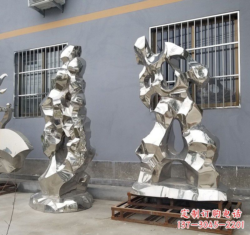 长沙太湖石雕塑精美的艺术品