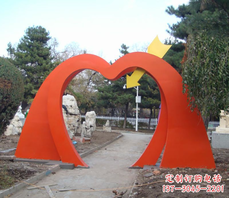 长沙不锈钢拱门雕塑给空间增添灵动之美
