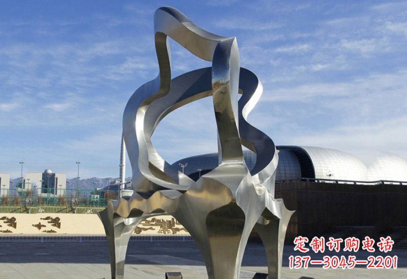 长沙不锈钢钢琴雕塑传递音乐之美