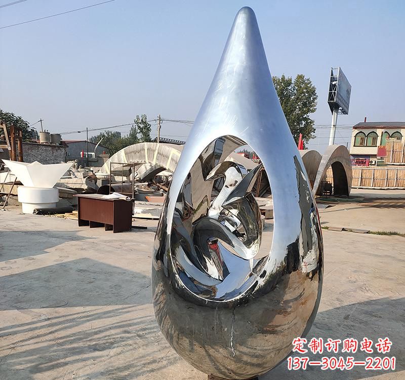 长沙不锈钢大水滴雕塑一座极致简约的艺术作品