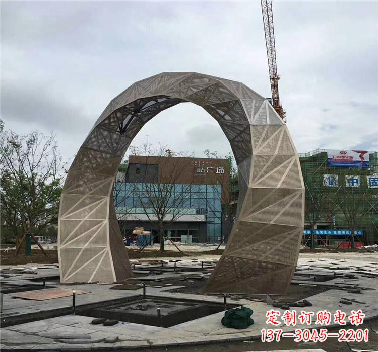 长沙不锈钢拱门雕塑精美外观,古典气息