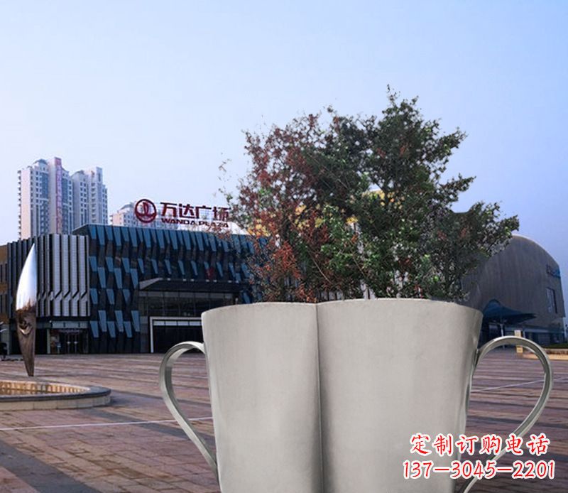 长沙不锈钢花盆雕塑带来精致的艺术感受