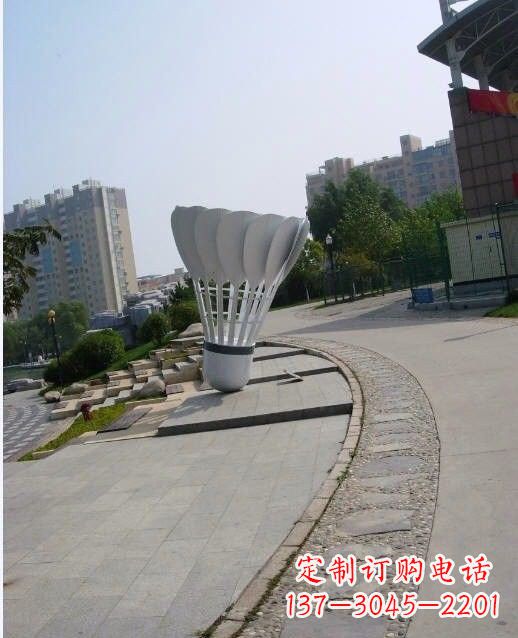 长沙羽毛球雕塑一座展现精神风貌的艺术精品