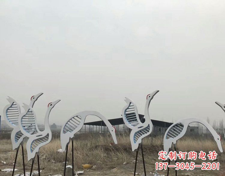 长沙精美不锈钢仙鹤雕塑