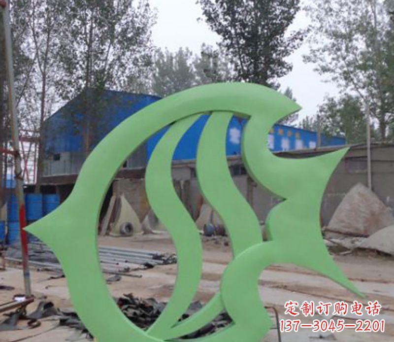 长沙不锈钢剪纸鲤鱼雕塑——传承传统艺术