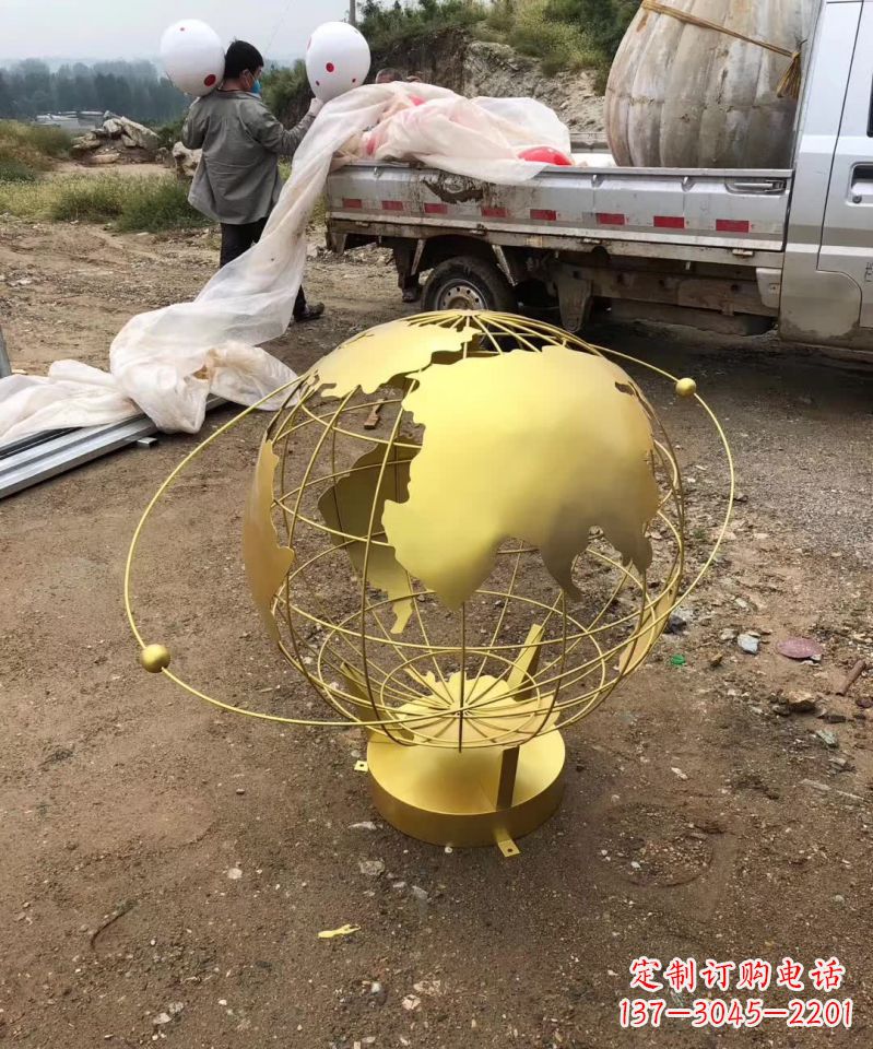 长沙不锈钢金属校园地球仪雕塑把环保理念展现在校园