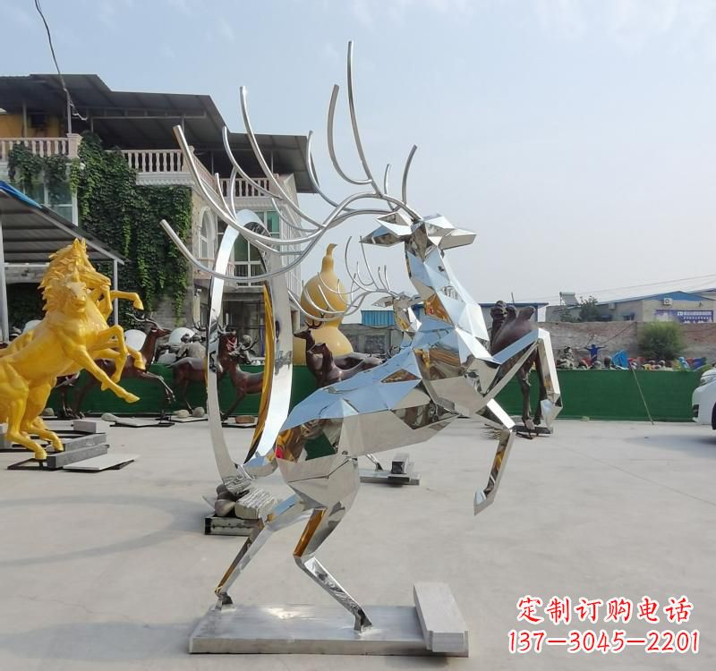 长沙精美不锈钢镜面动物鹿雕塑