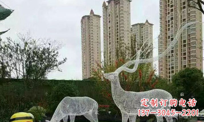 长沙不锈钢镂空鹿雕塑精美纯粹的艺术之作