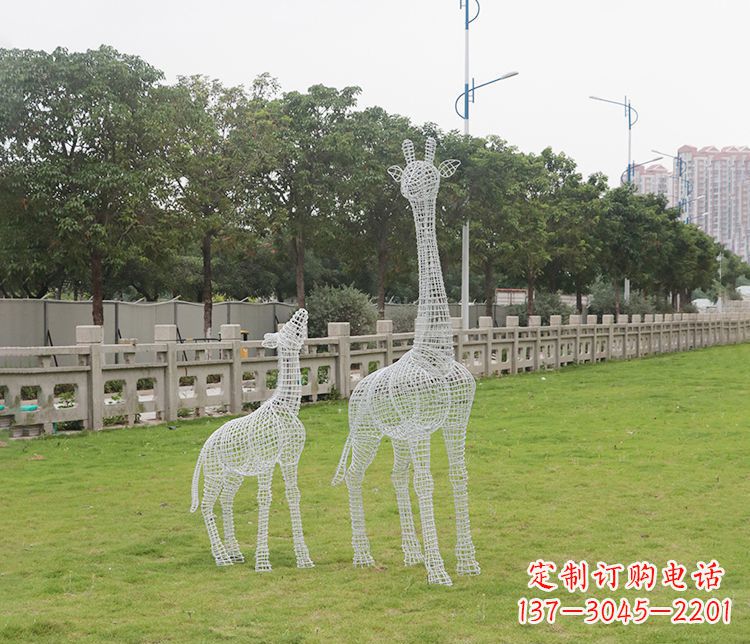 长沙精美的不锈钢长颈鹿雕塑