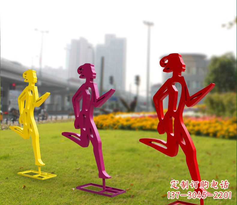 长沙勇敢奔跑的女性雕塑