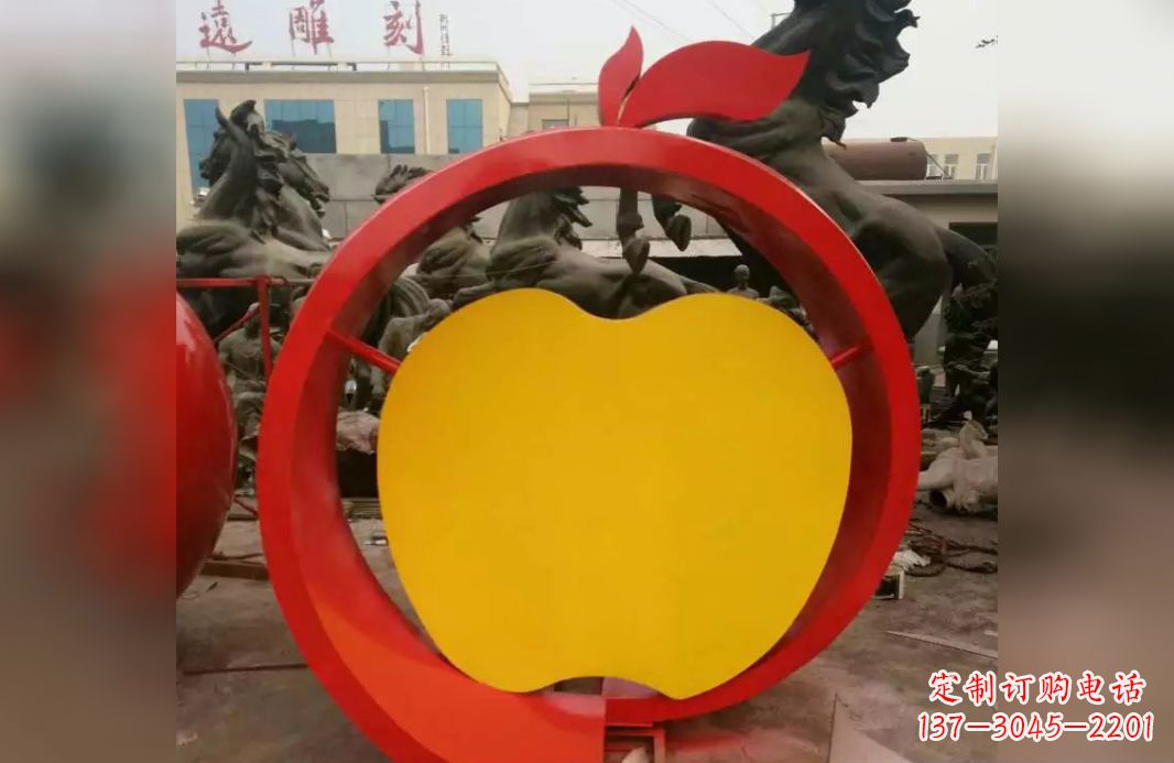 长沙不锈钢苹果雕塑——见证爱与和平
