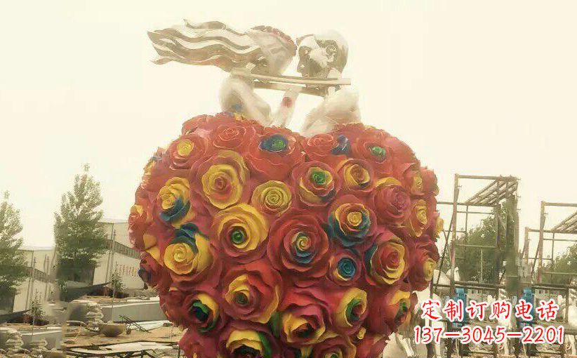 长沙浪漫之美——不锈钢情侣结婚雕塑