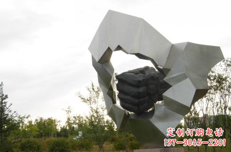 长沙不锈钢拳头雕塑雕刻象征勇气和力量