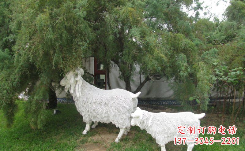 长沙不锈钢山羊雕塑静谧中的动态美