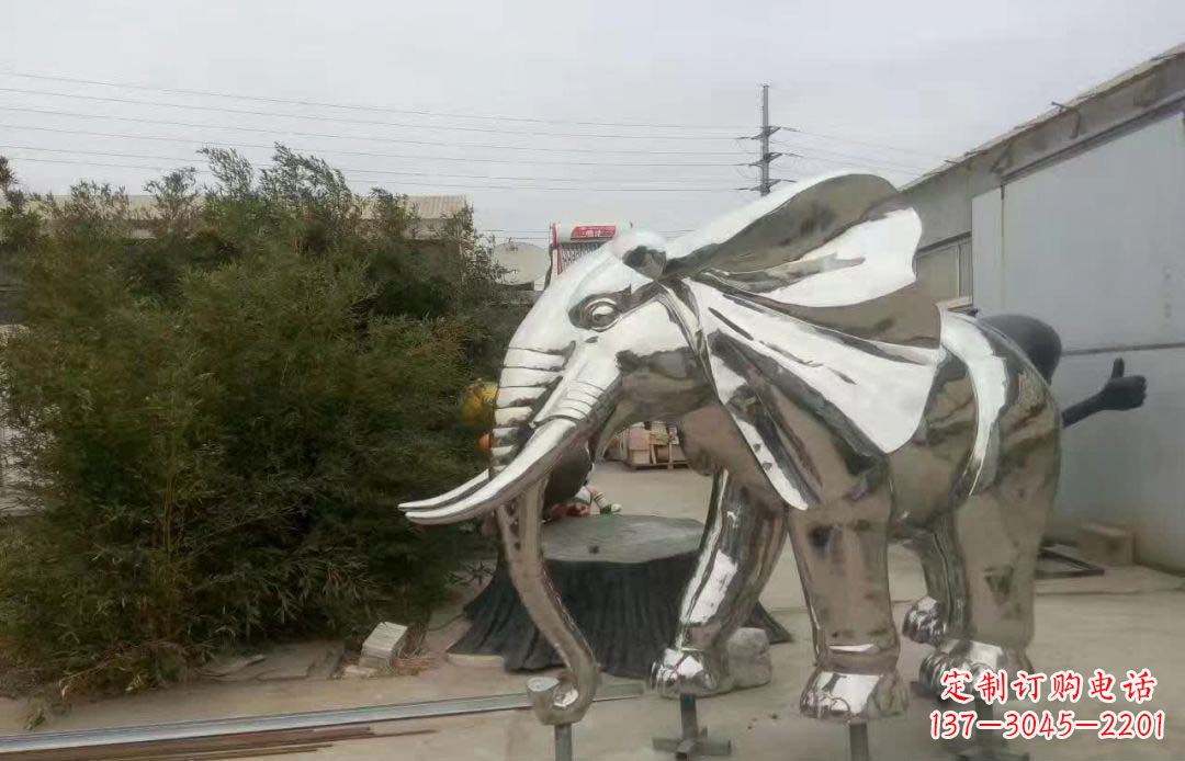 长沙大象雕塑为售楼部装饰点缀