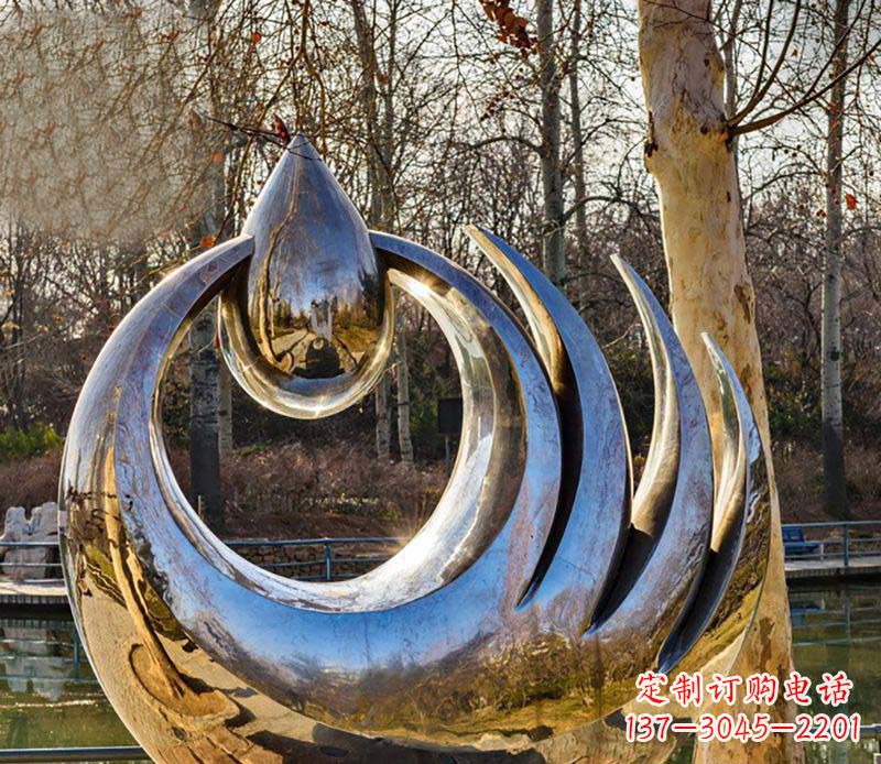 长沙不锈钢水滴雕塑给园林带来流动的美