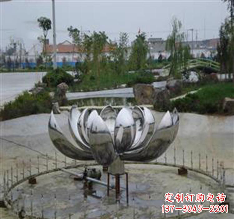 长沙不锈钢荷花雕塑营造美丽水景