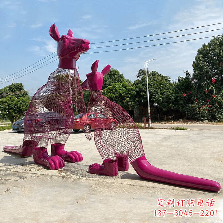 长沙不锈钢袋鼠雕塑给公园带来美好景观